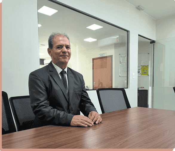 Home 3 dr-Airan-Lima-escritorio-Ayres-Lima-Advogados